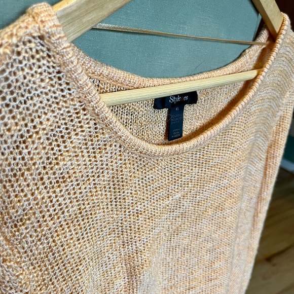 Style & Co XL sweater with lace embellishments at the bottom - Picture 2 of 7